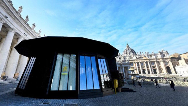 Vatican khánh thành bưu điện di động